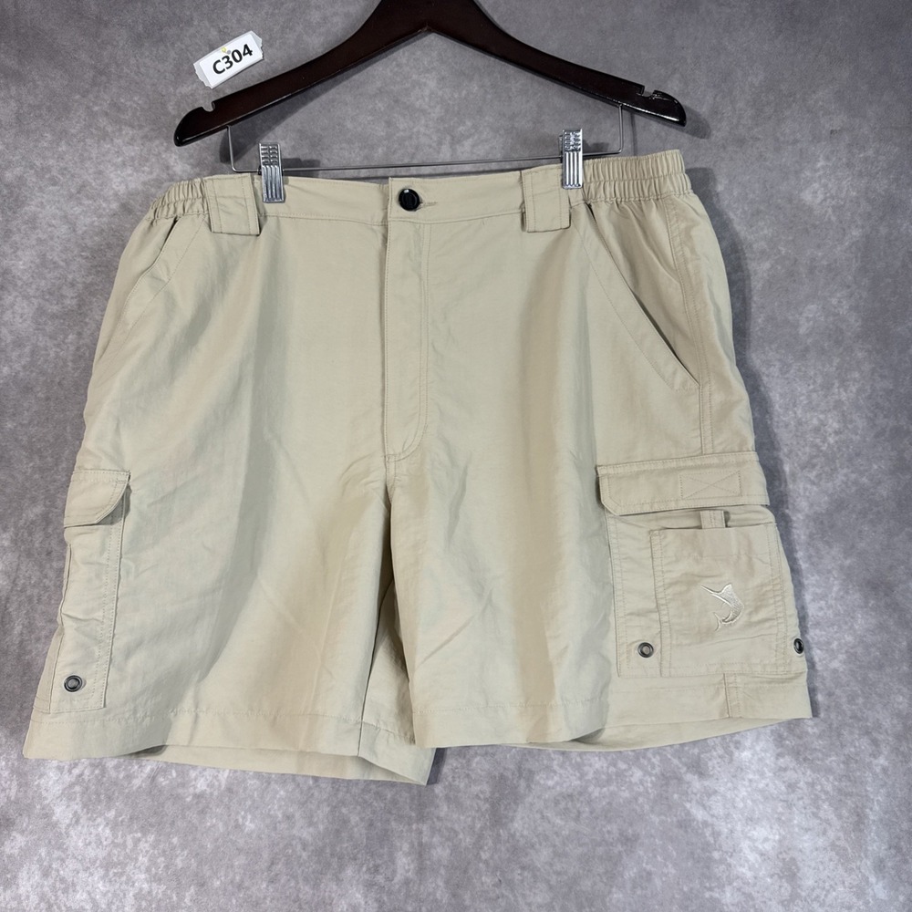 Reel Legends Men Fishing Boat Cargo Shorts XL Color Light Khaki